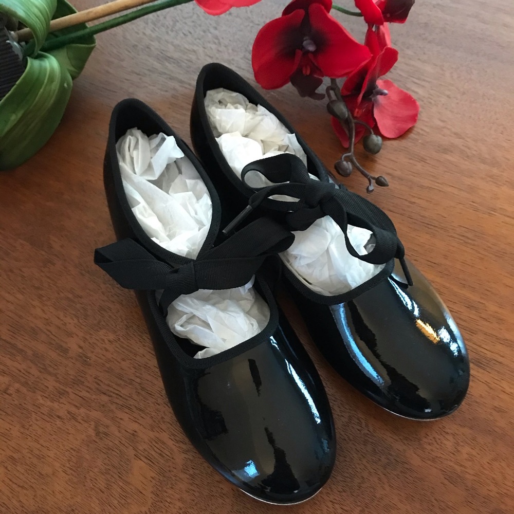 Dance Class Tap Shoe Size 5.5